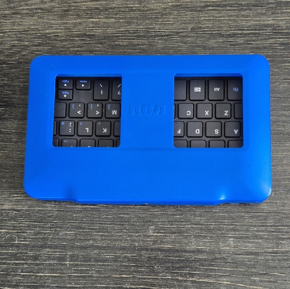 RCA Tablet Keyboard Blue Case 7” - Model RKT773P - Like NEW - Picture 1 of 6